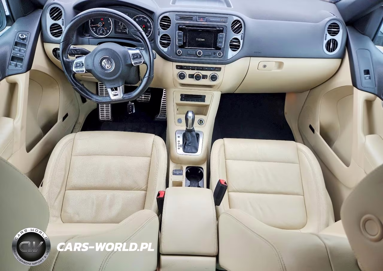 2015 Volkswagen Tiguan S VIN:WVGBV7AX2FW599404 - 8