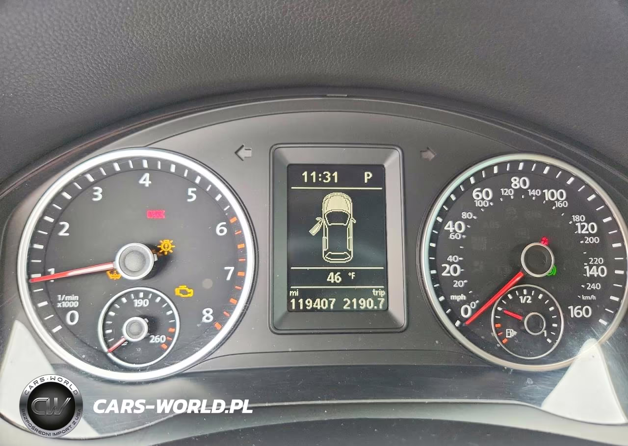 2015 Volkswagen Tiguan S VIN:WVGBV7AX2FW599404 - 9