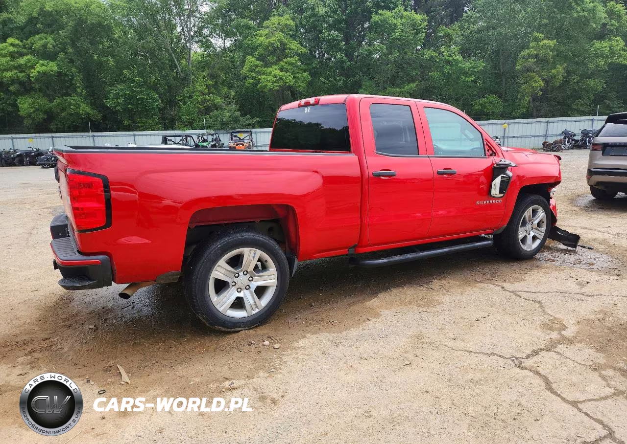 2017 Chevrolet Silverado C1500 Custom VIN:1GCRCPEH6HZ144424 - 3