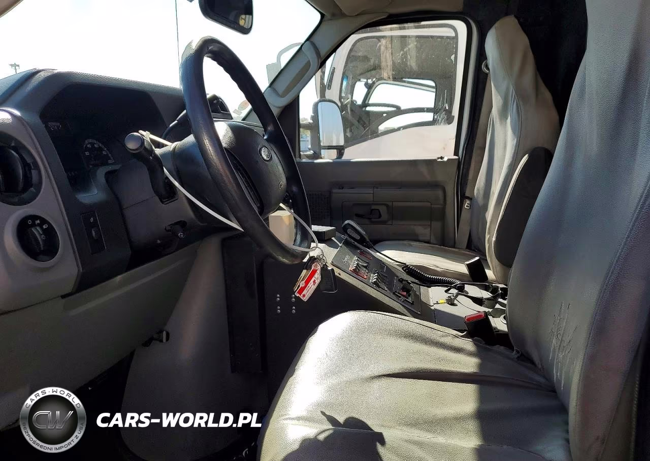 2018 Ford Econoline E350 Super Duty Cutaway Van VIN:1FDWE3FS9JDC36688 - 7