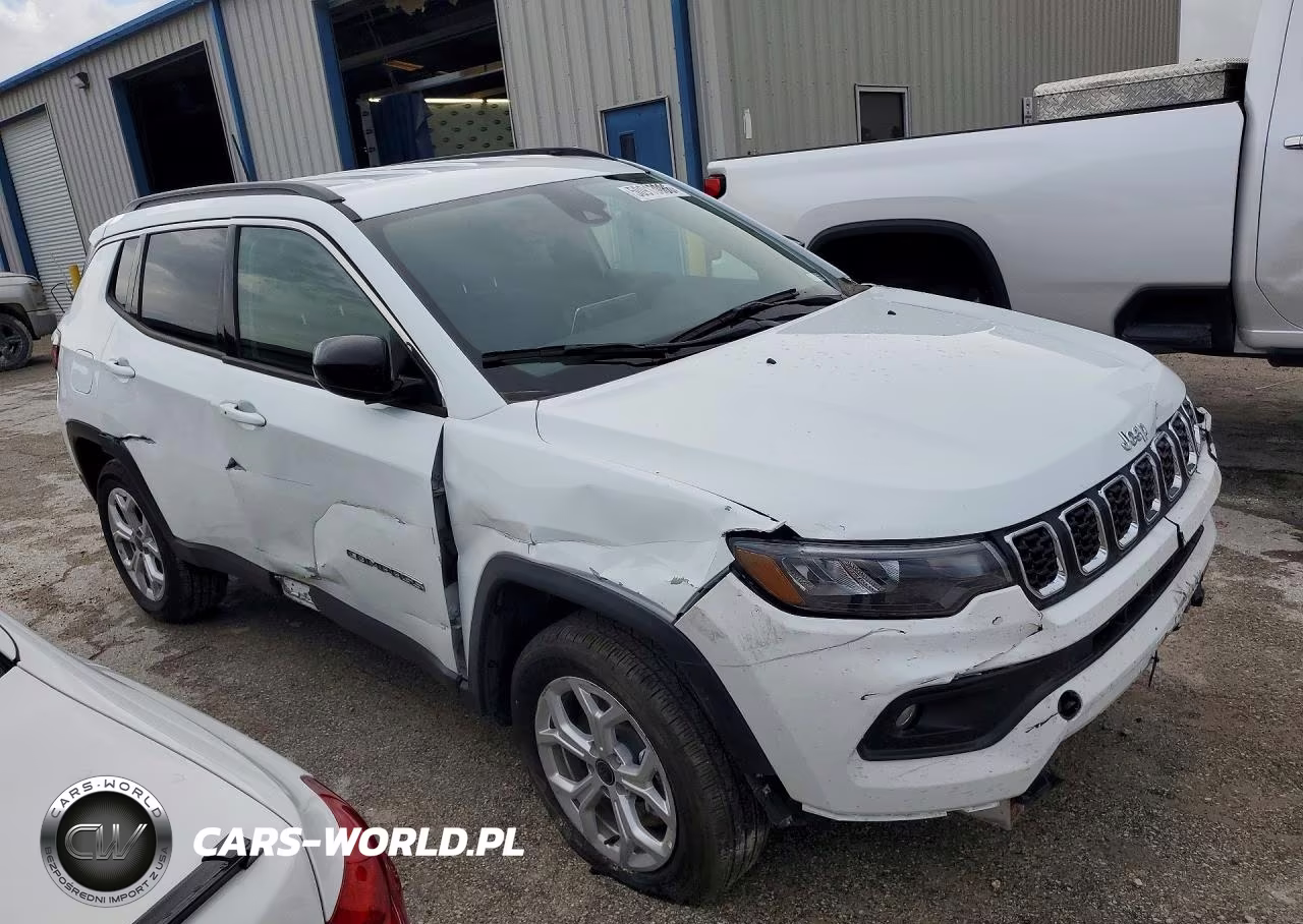 2026 Jeep Compass Latitude VIN:3C4NJDBN1TT189459 - 4