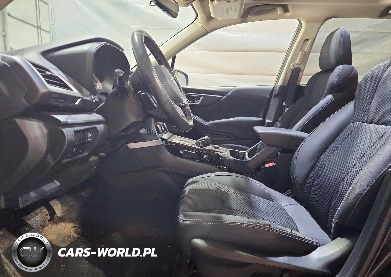2019 Subaru Forester Premium VIN:JF2SKAEC6KH509804 - 7