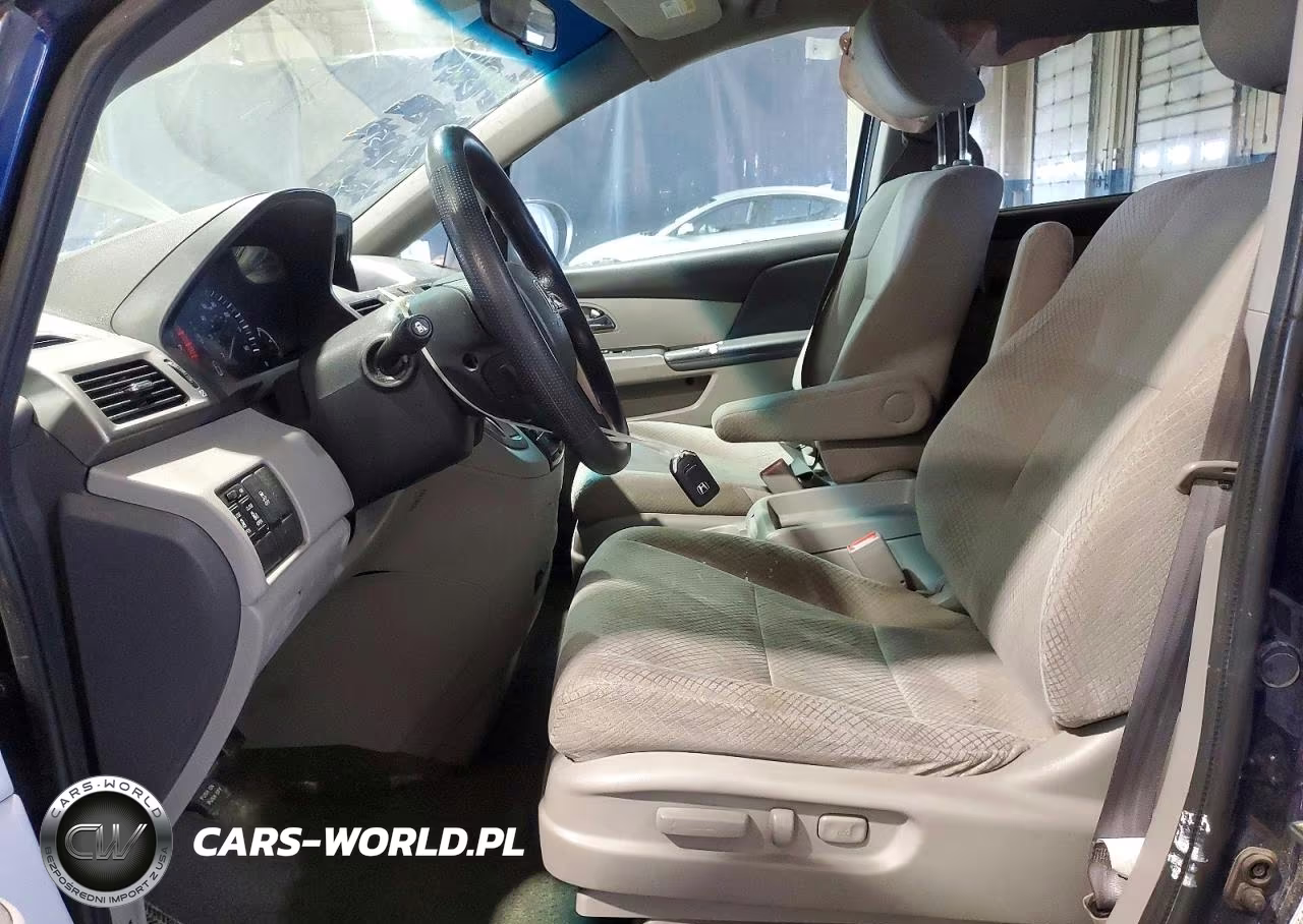2016 Honda Odyssey Se VIN:5FNRL5H38GB121252 - 7