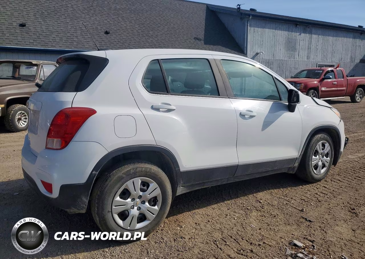 2017 Chevrolet Trax Ls VIN:3GNCJKSB6HL247355 - 3