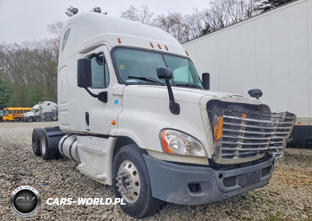 2014 Freightliner Cascadia Semi Truck