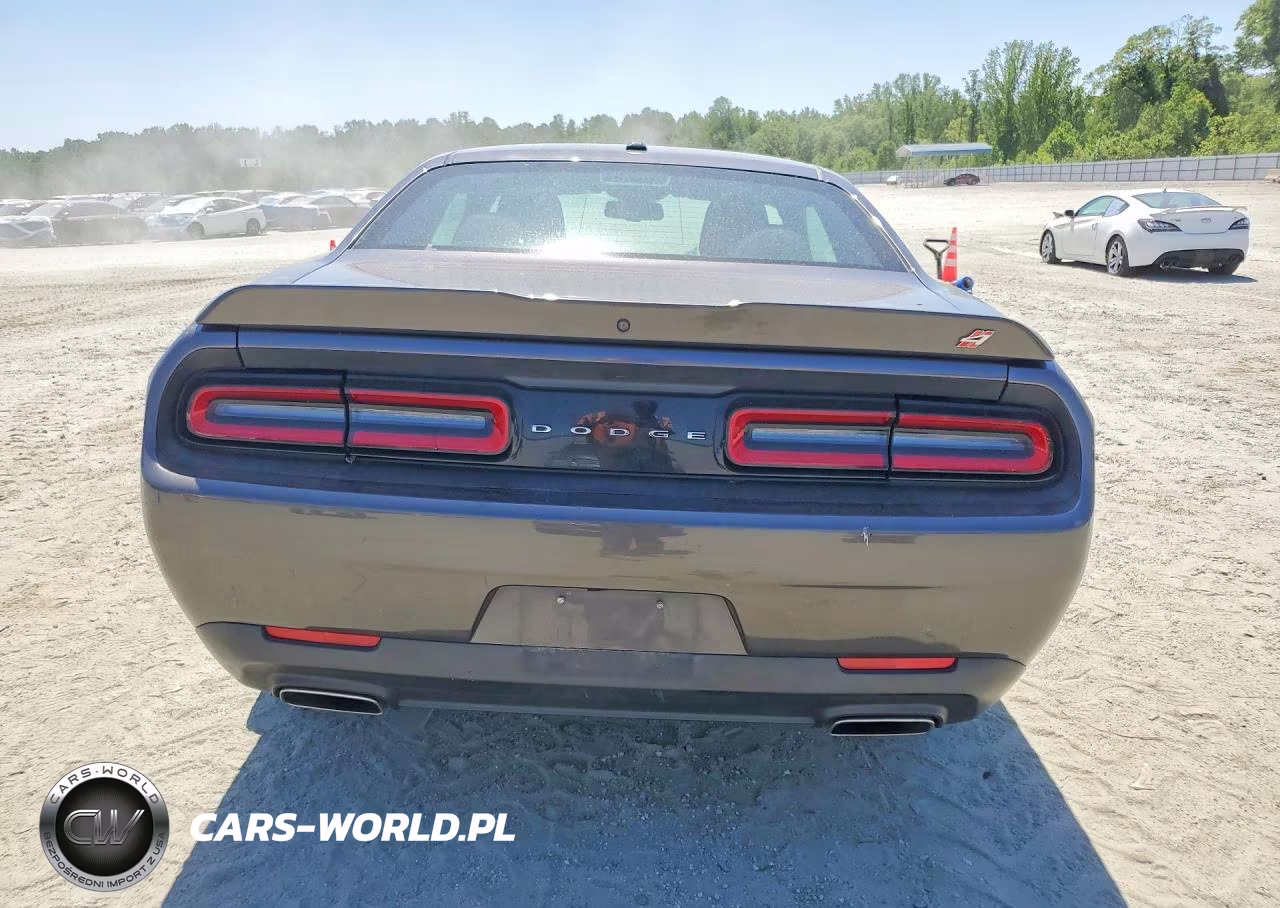 2019 Dodge Challenger Sxt VIN:2C3CDZGG1KH752527 - 6