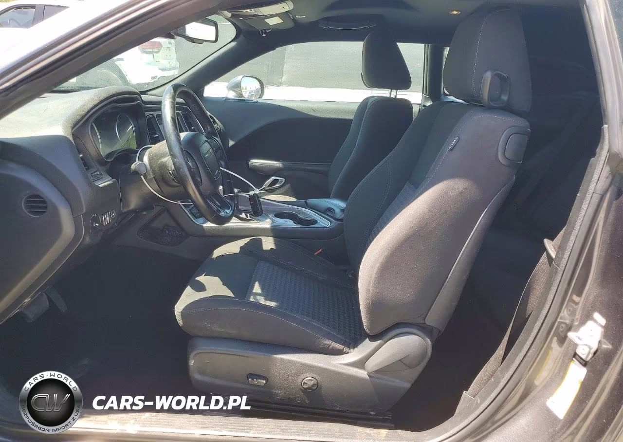 2019 Dodge Challenger Sxt VIN:2C3CDZGG1KH752527 - 7