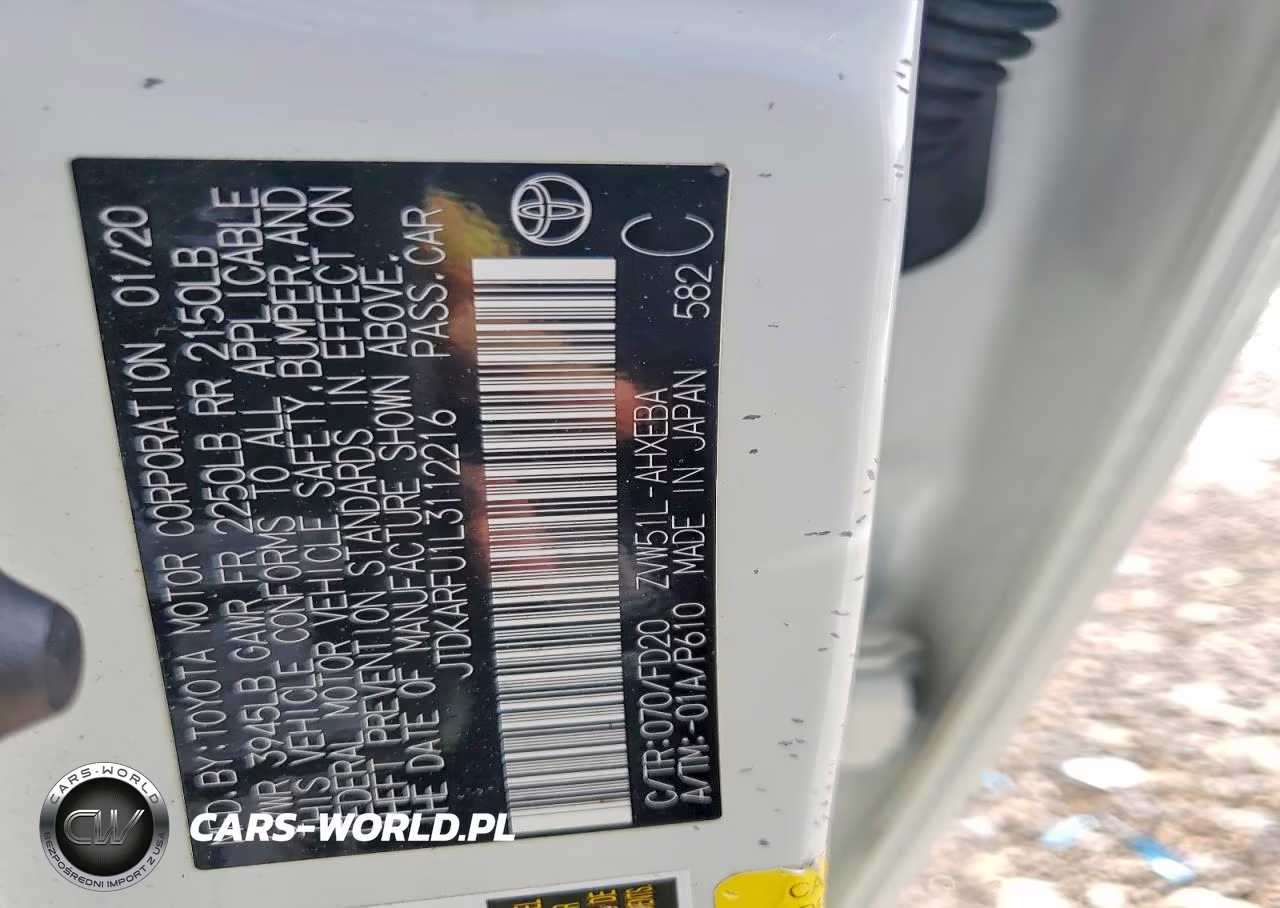2020 Toyota Prius Le VIN:JTDKARFU1L3112216 - 12