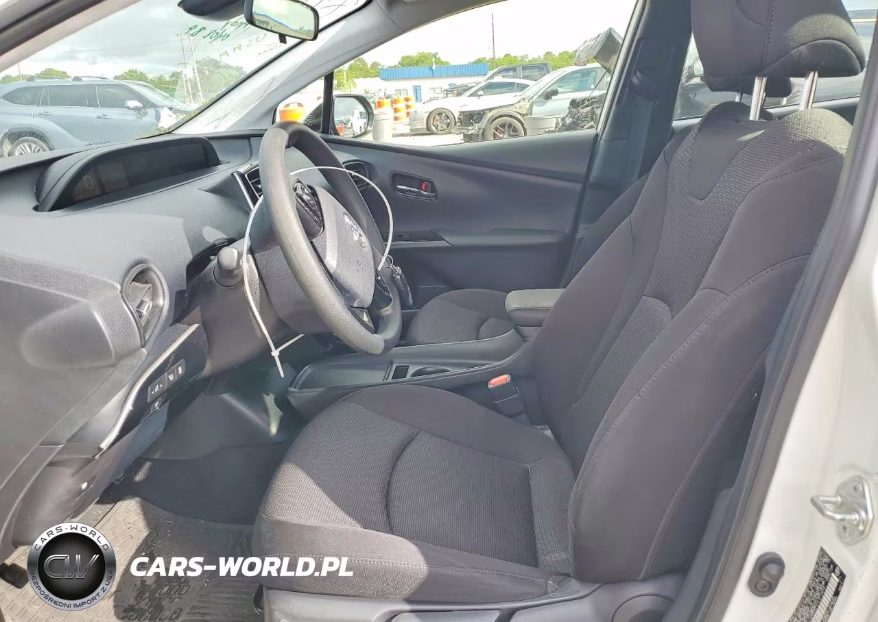 2020 Toyota Prius Le VIN:JTDKARFU1L3112216 - 7