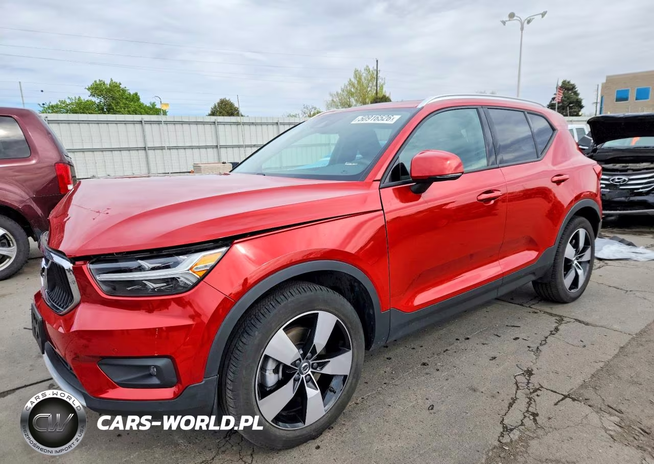 2021 Volvo Xc40 T5 Momentum