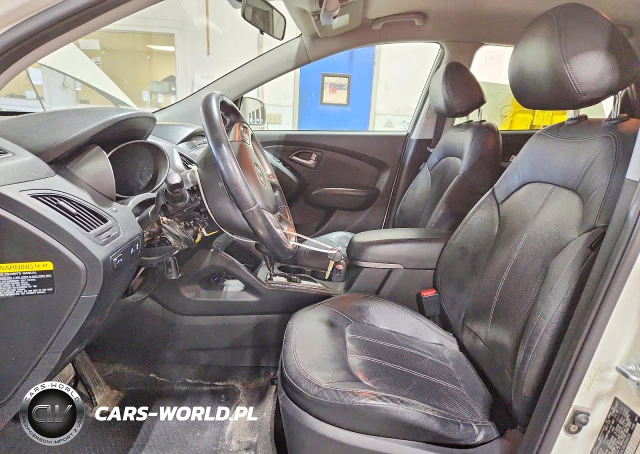 2010 Hyundai Tucson Limited VIN:KM8JU3AC3AU093315 - 7