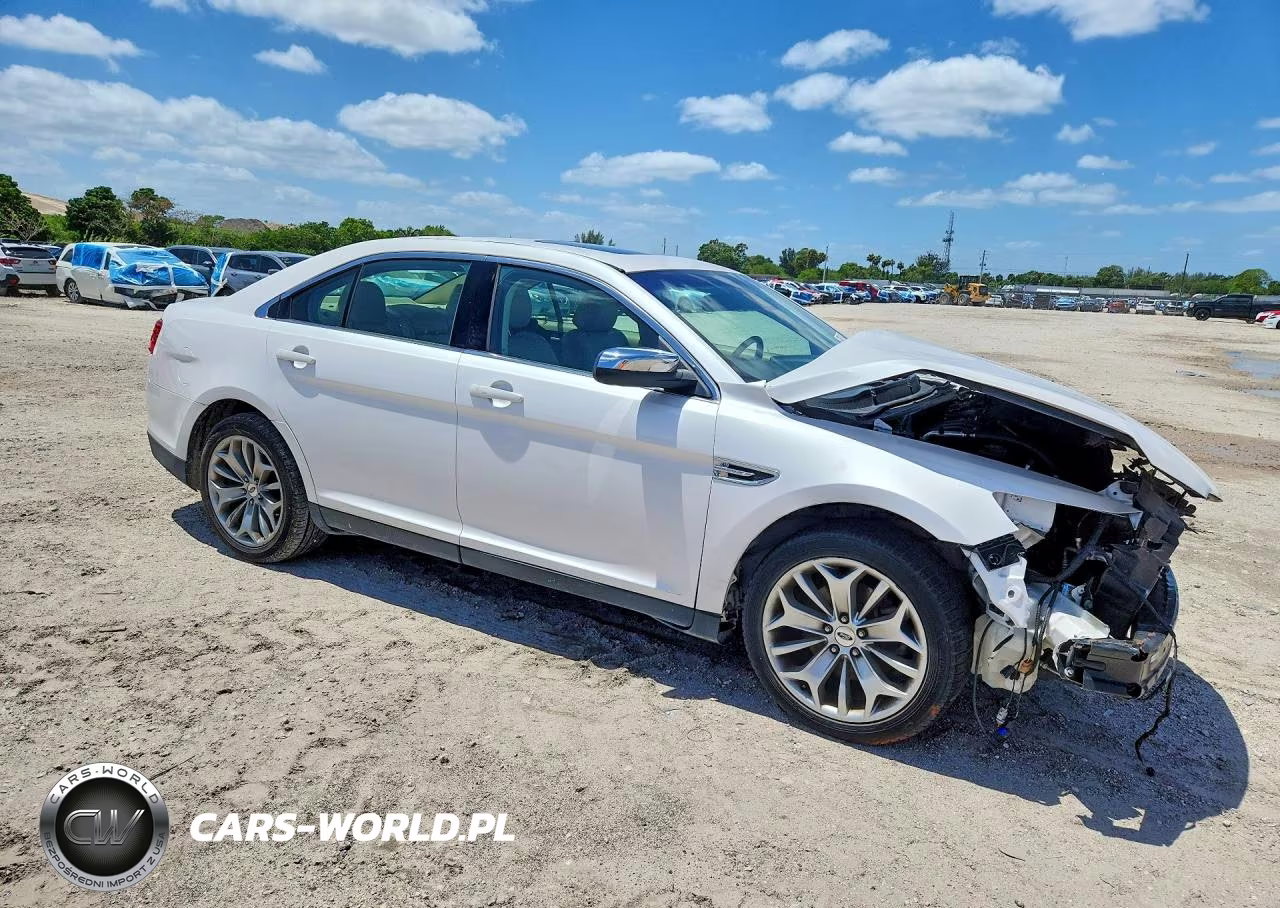 2019 Ford Taurus Limited VIN:1FAHP2F83KG109463 - 4