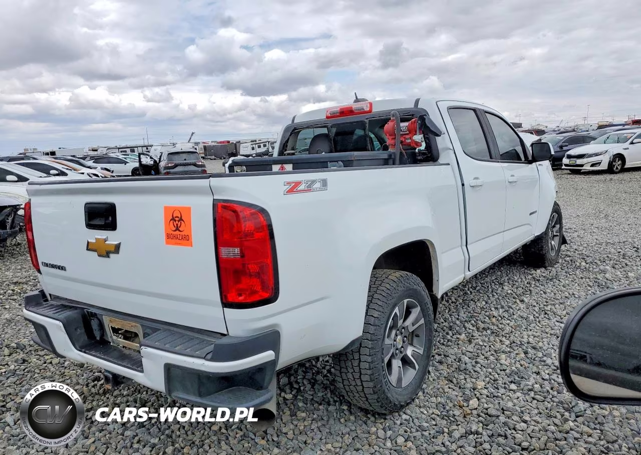 2018 Chevrolet Colorado Z71 VIN:1GCPTDE18J1172478 - 3