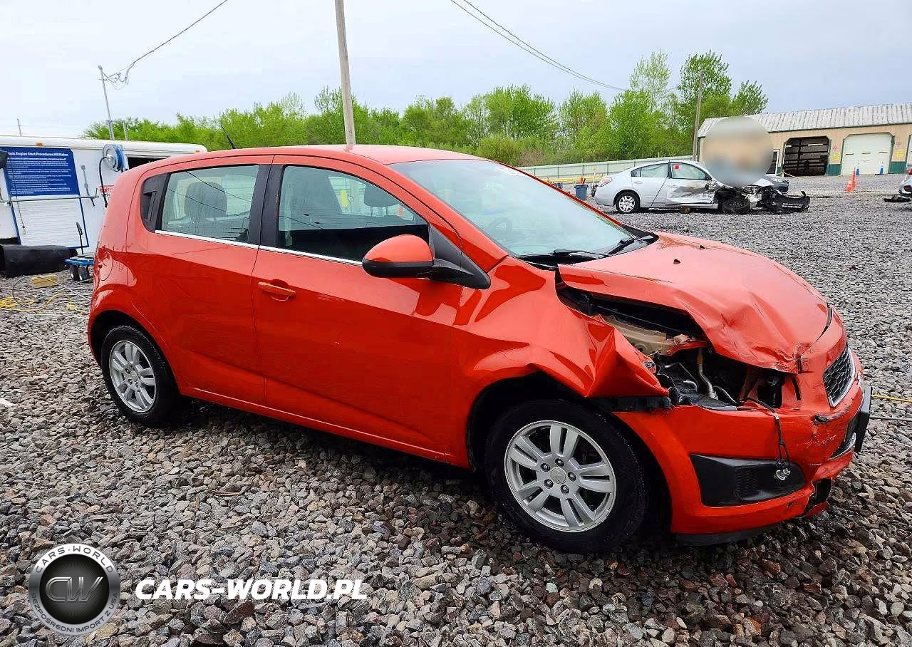 2013 Chevrolet Sonic Lt VIN:1G1JC6SG8D4232300 - 4