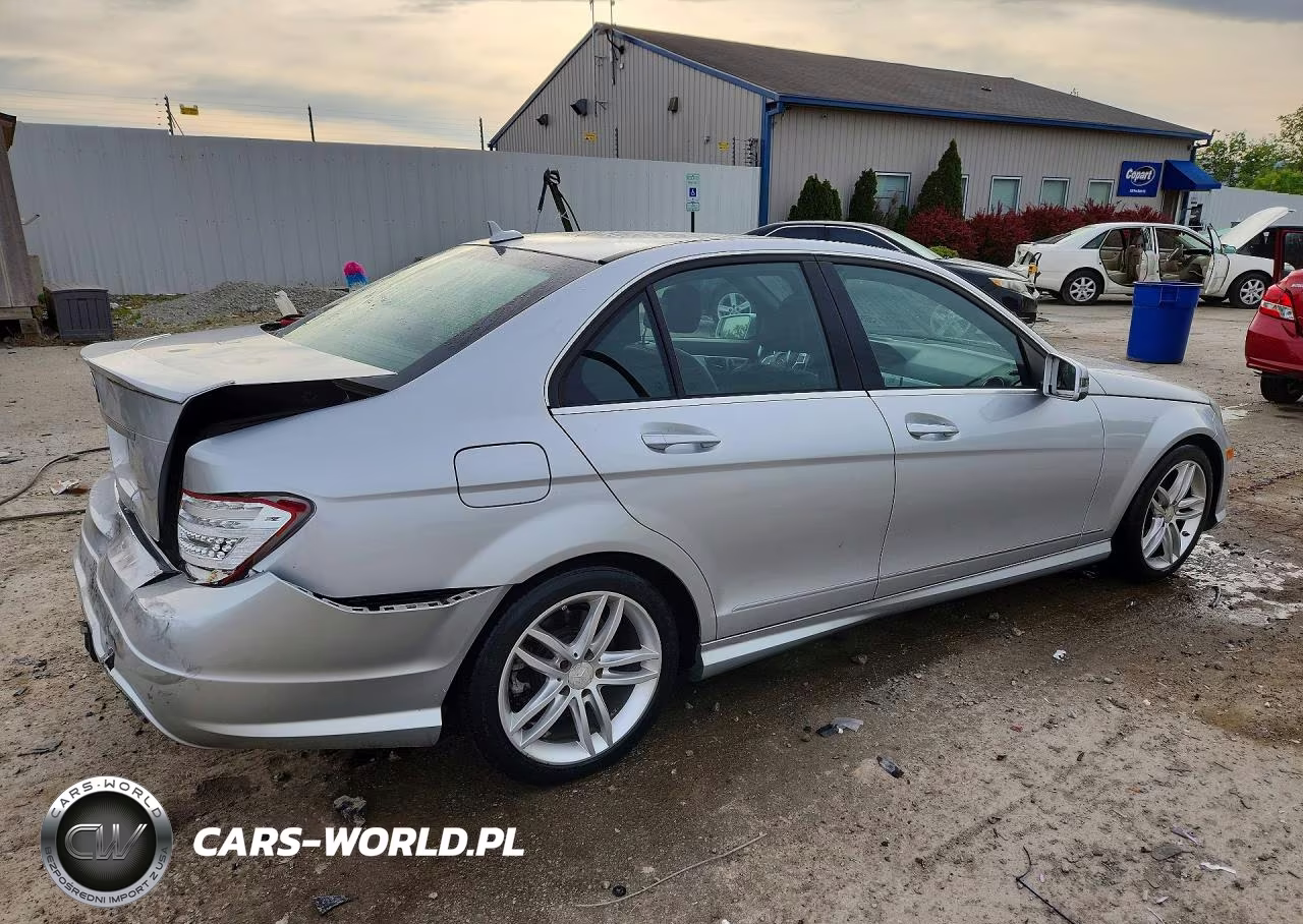 2013 Mercedes-Benz C 250 VIN:WDDGF4HB1DA786620 - 3