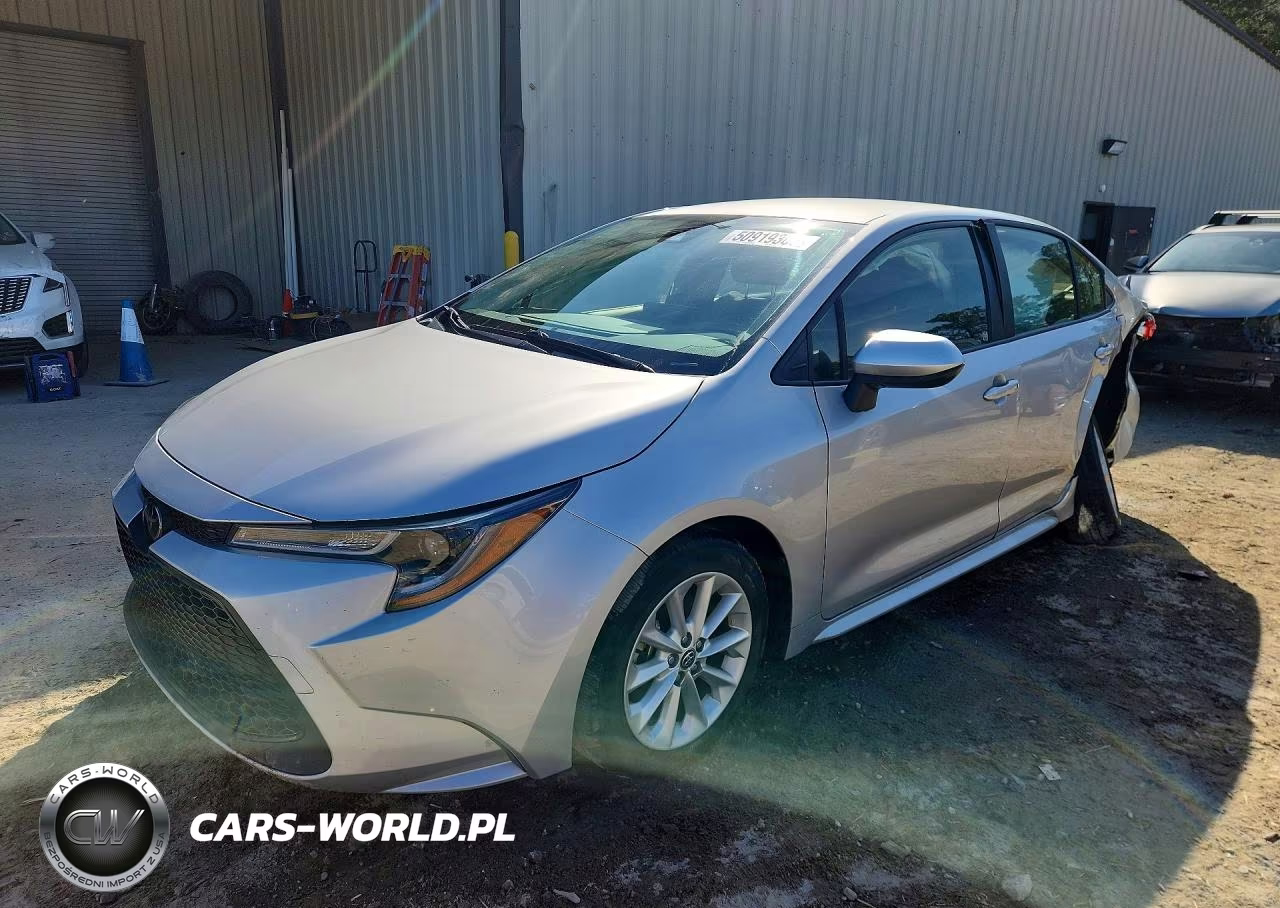 2022 Toyota Corolla Le – zdjęcie 1 z 12