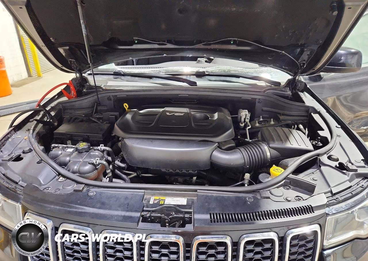 2018 Jeep Grand Cherokee Laredo VIN:1C4RJFAG6JC122414 - 12