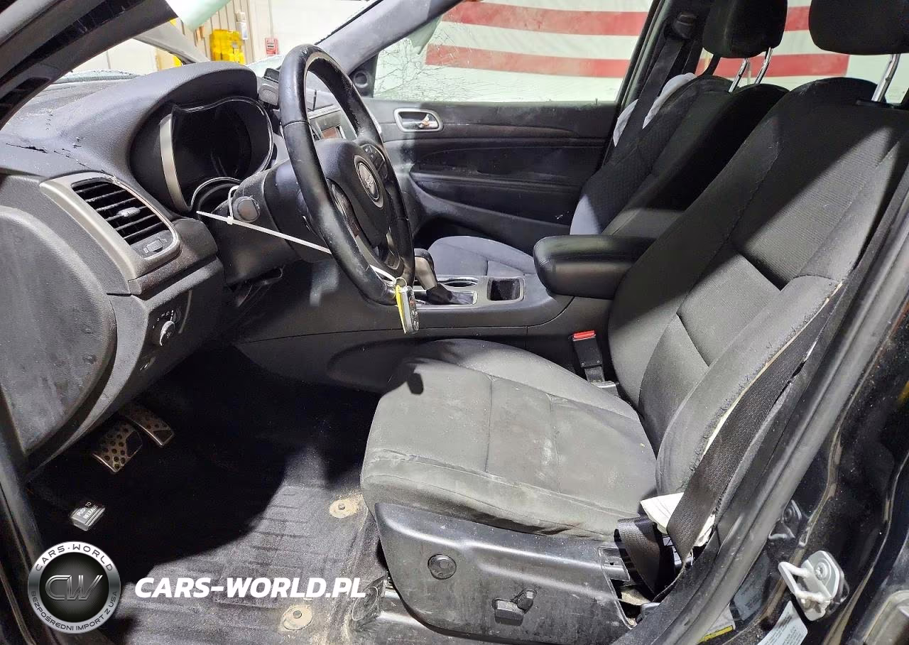 2018 Jeep Grand Cherokee Laredo VIN:1C4RJFAG6JC122414 - 7
