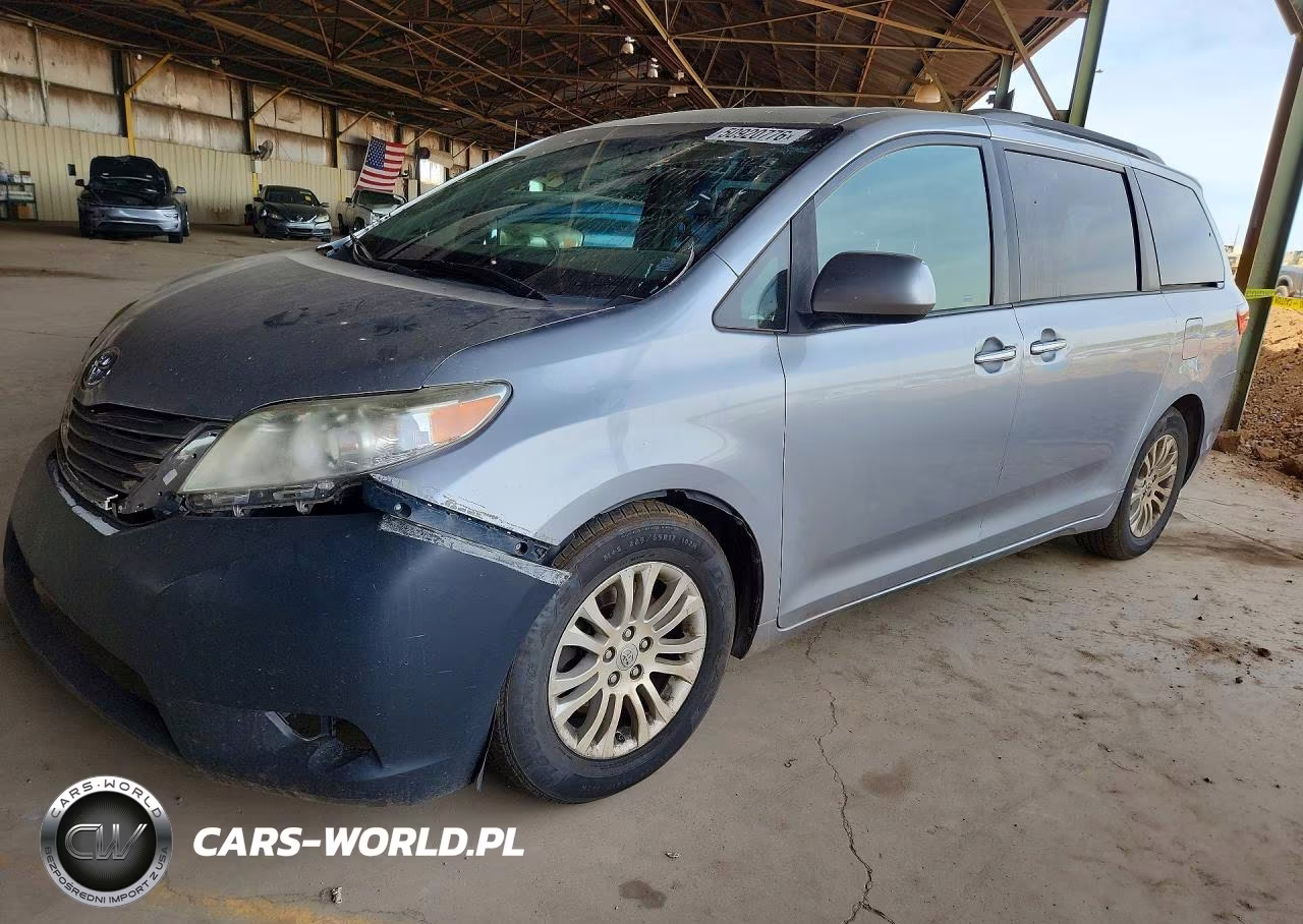 2016 Toyota Sienna Xle 8-Passenger