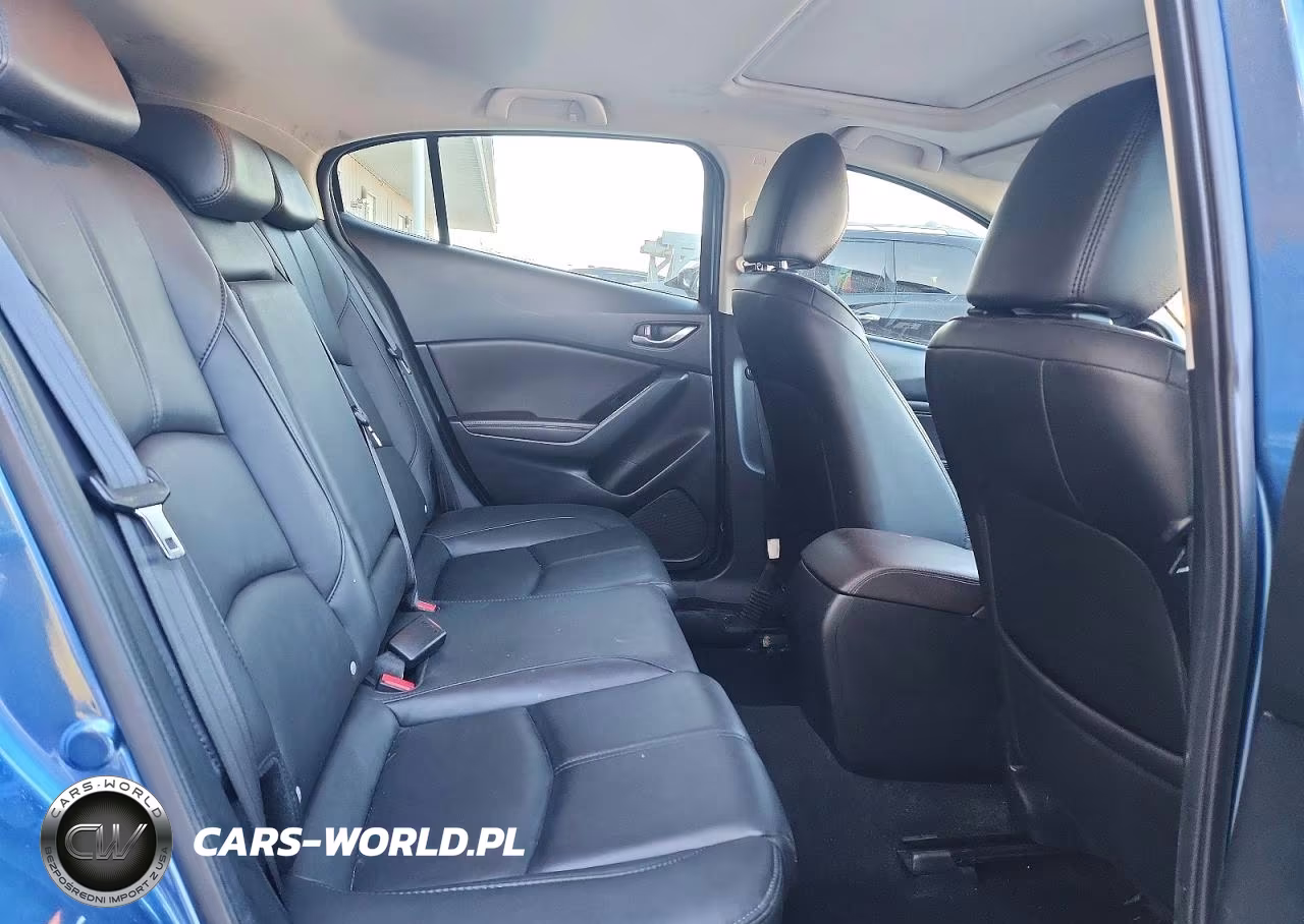 2018 Mazda 3 Touring VIN:3MZBN1L38JM188168 - 11