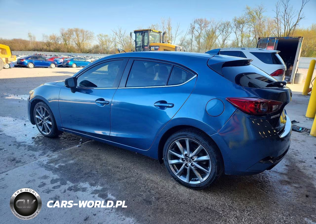 2018 Mazda 3 Touring VIN:3MZBN1L38JM188168 - 2