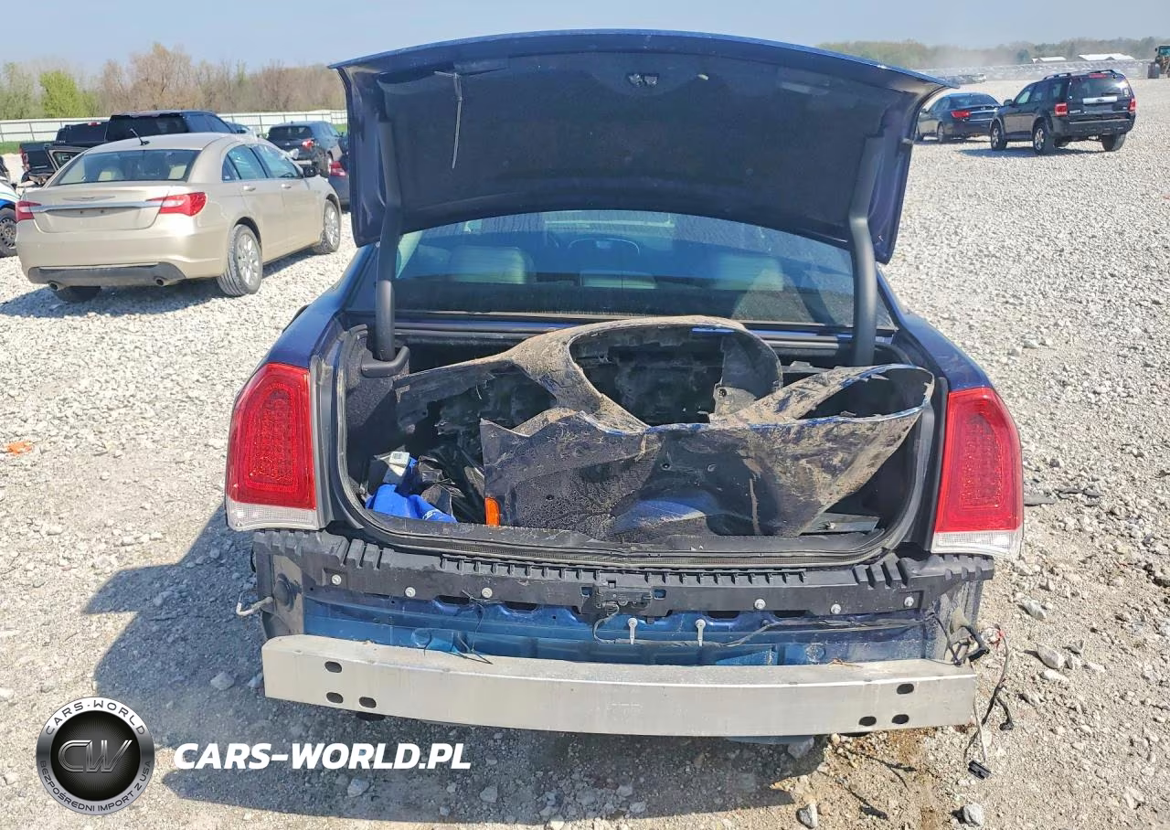 2016 Chrysler 300 Limited VIN:2C3CCAAG5GH295628 - 6
