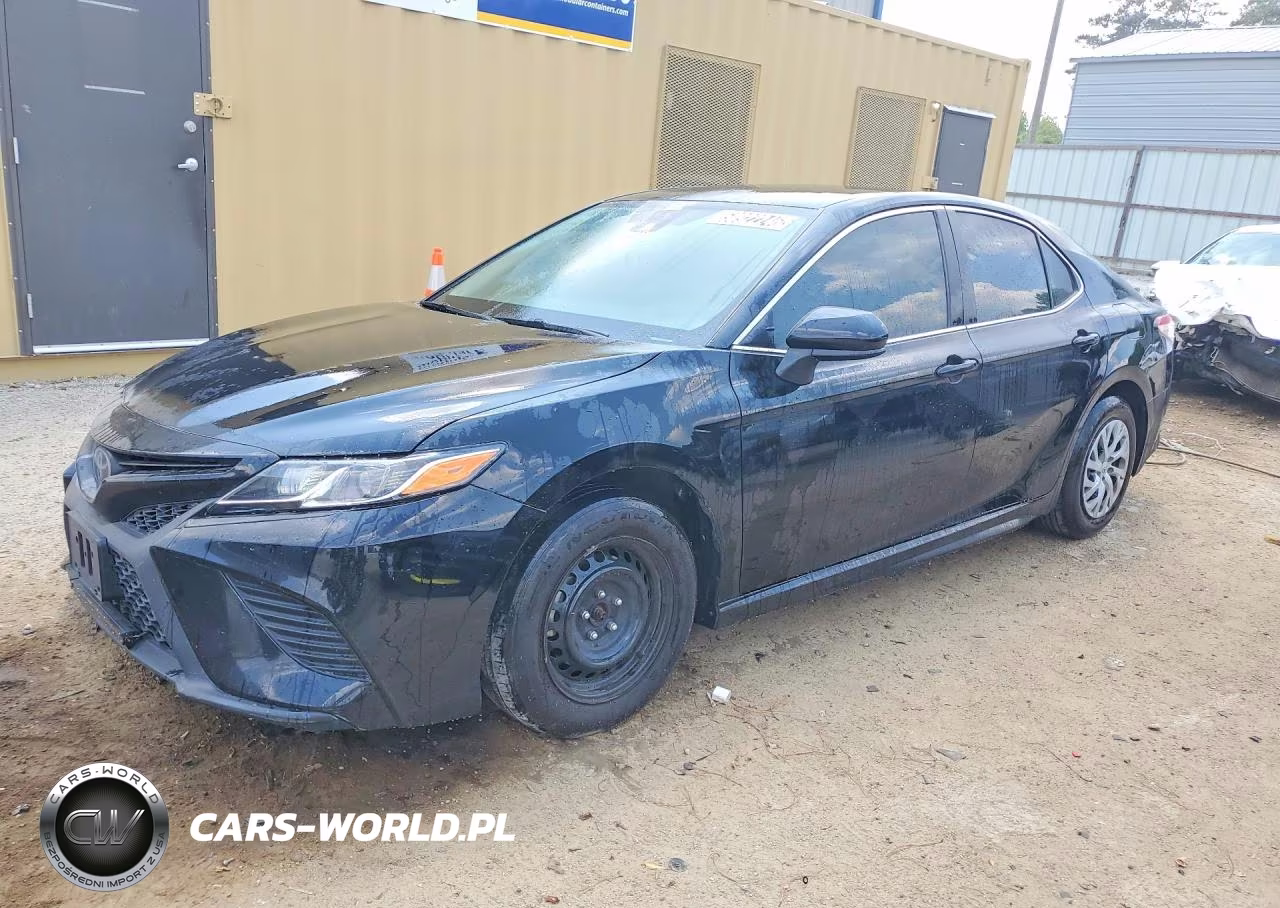 2020 Toyota Camry Se