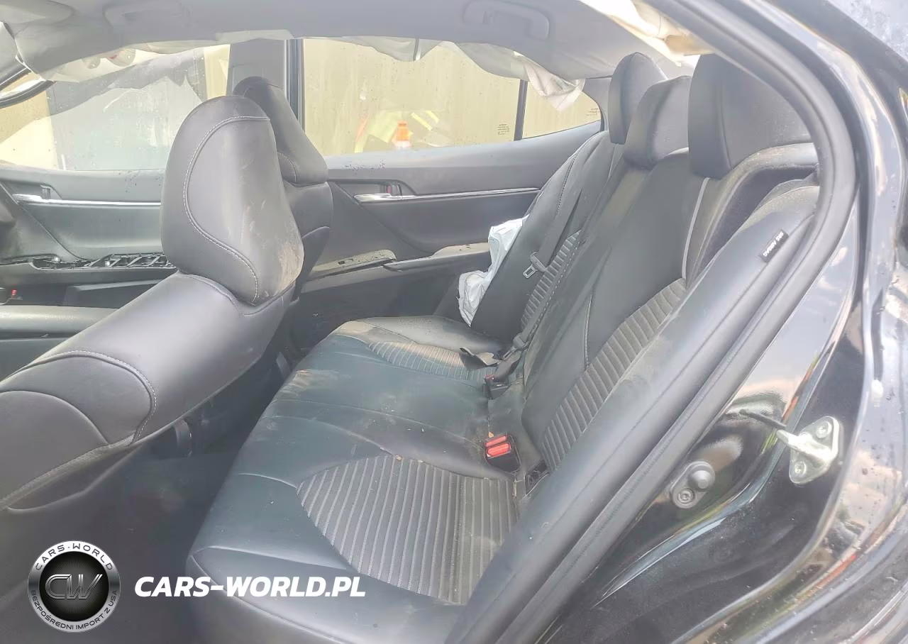 2020 Toyota Camry Se VIN:4T1G11AK5LU355966 - 10