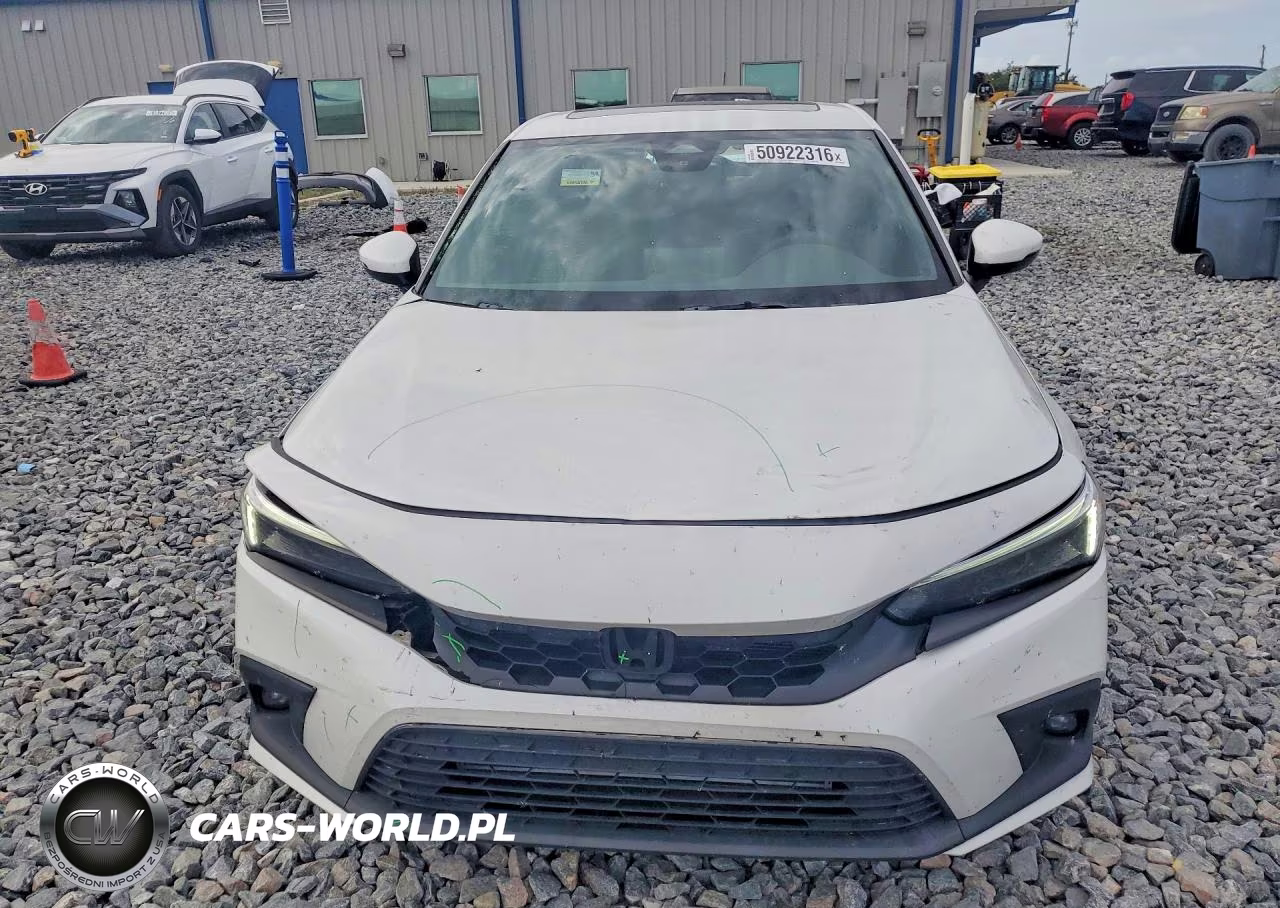 2024 Honda Civic Sport Touring VIN:19XFL1H82RE024936 - 5