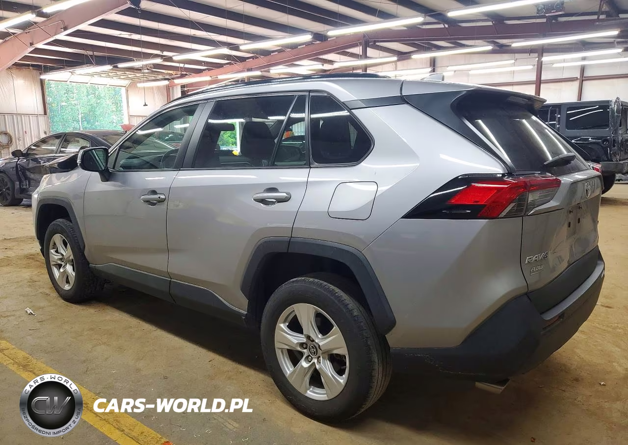 2021 Toyota Rav4 Xle VIN:2T3W1RFV1MC166495 - 2