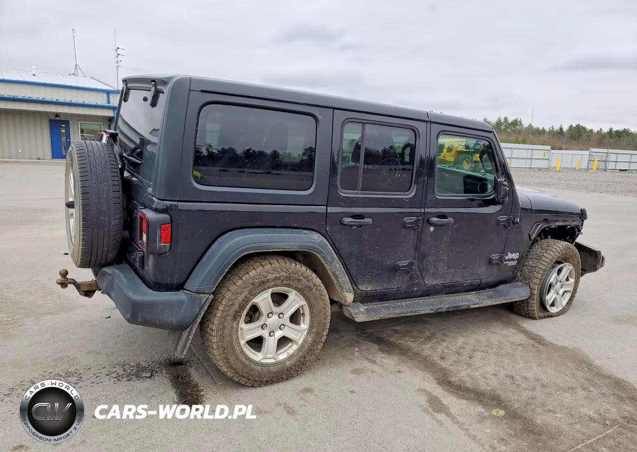 2018 Jeep Wrangler Unlimited Sport VIN:1C4HJXDN0JW253834 - 3
