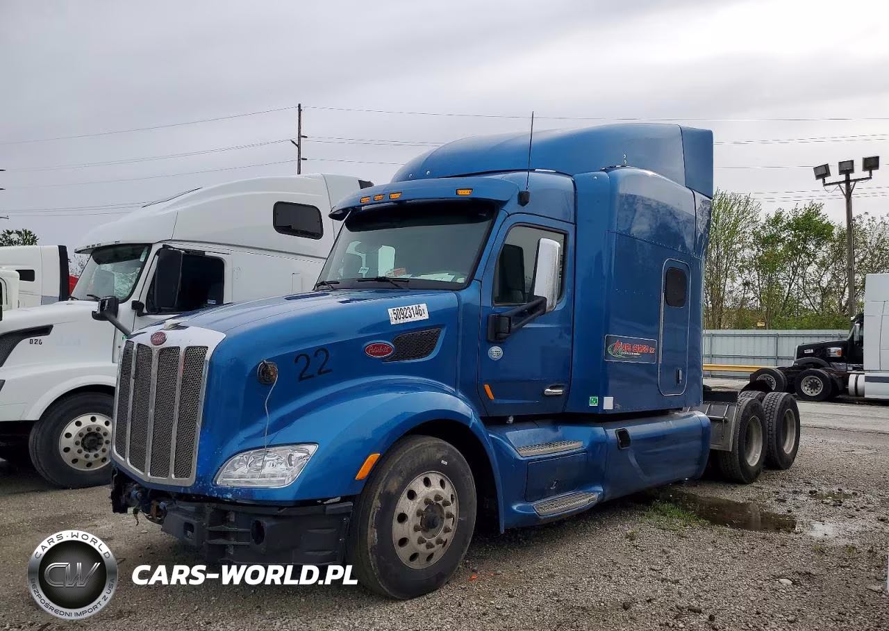 2015 Peterbilt 579 Semi Truck VIN:1XPBDP9XXFD266440 - 2