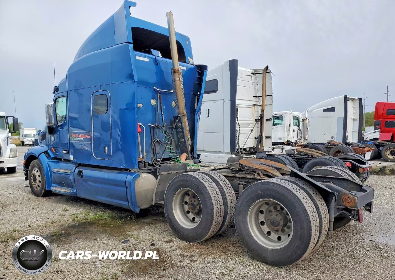 2015 Peterbilt 579 Semi Truck VIN:1XPBDP9XXFD266440 - 3