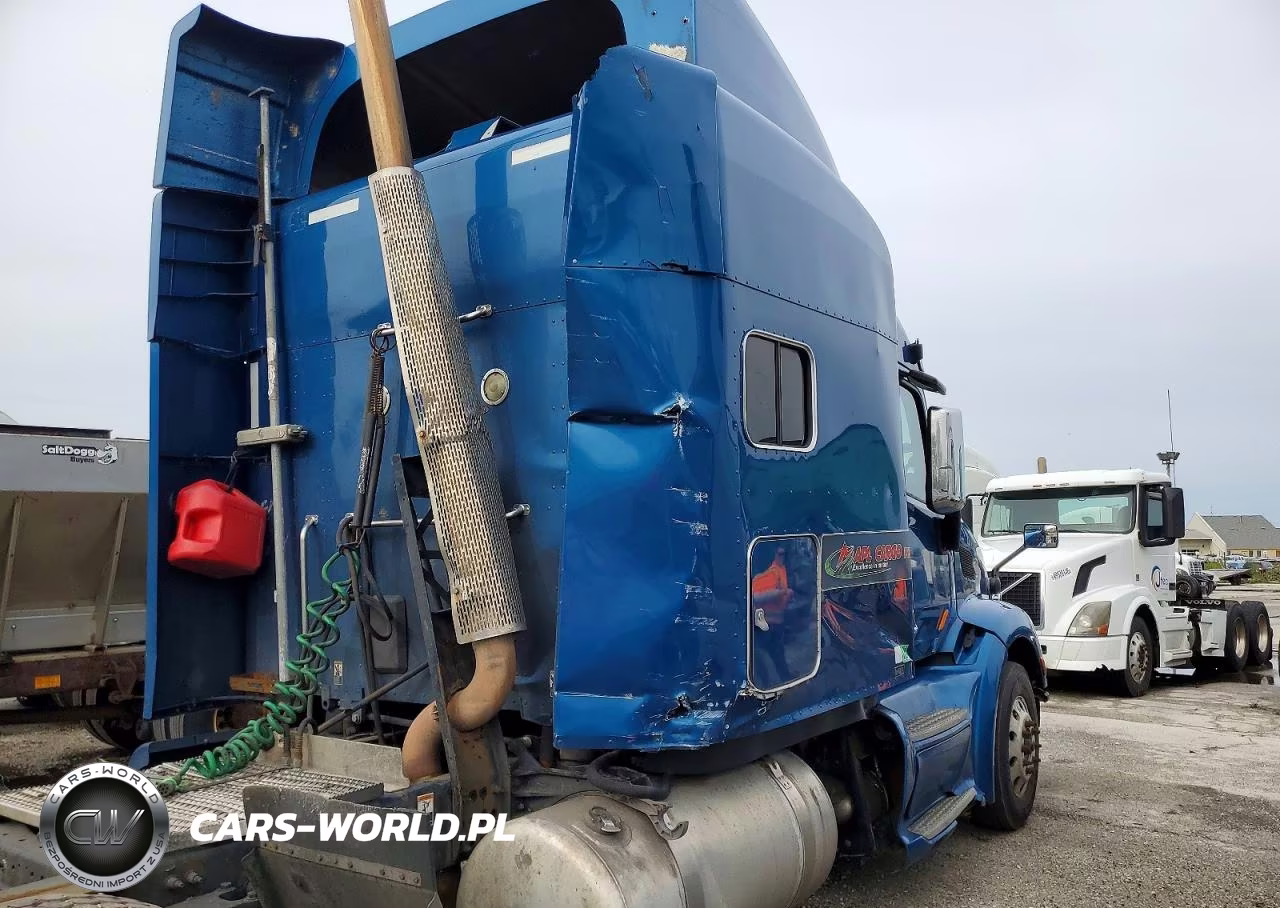2015 Peterbilt 579 Semi Truck VIN:1XPBDP9XXFD266440 - 9
