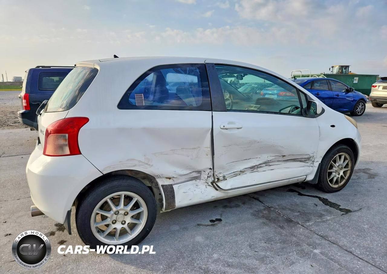 2007 Toyota Yaris Base VIN:JTDJT923075069369 - 3