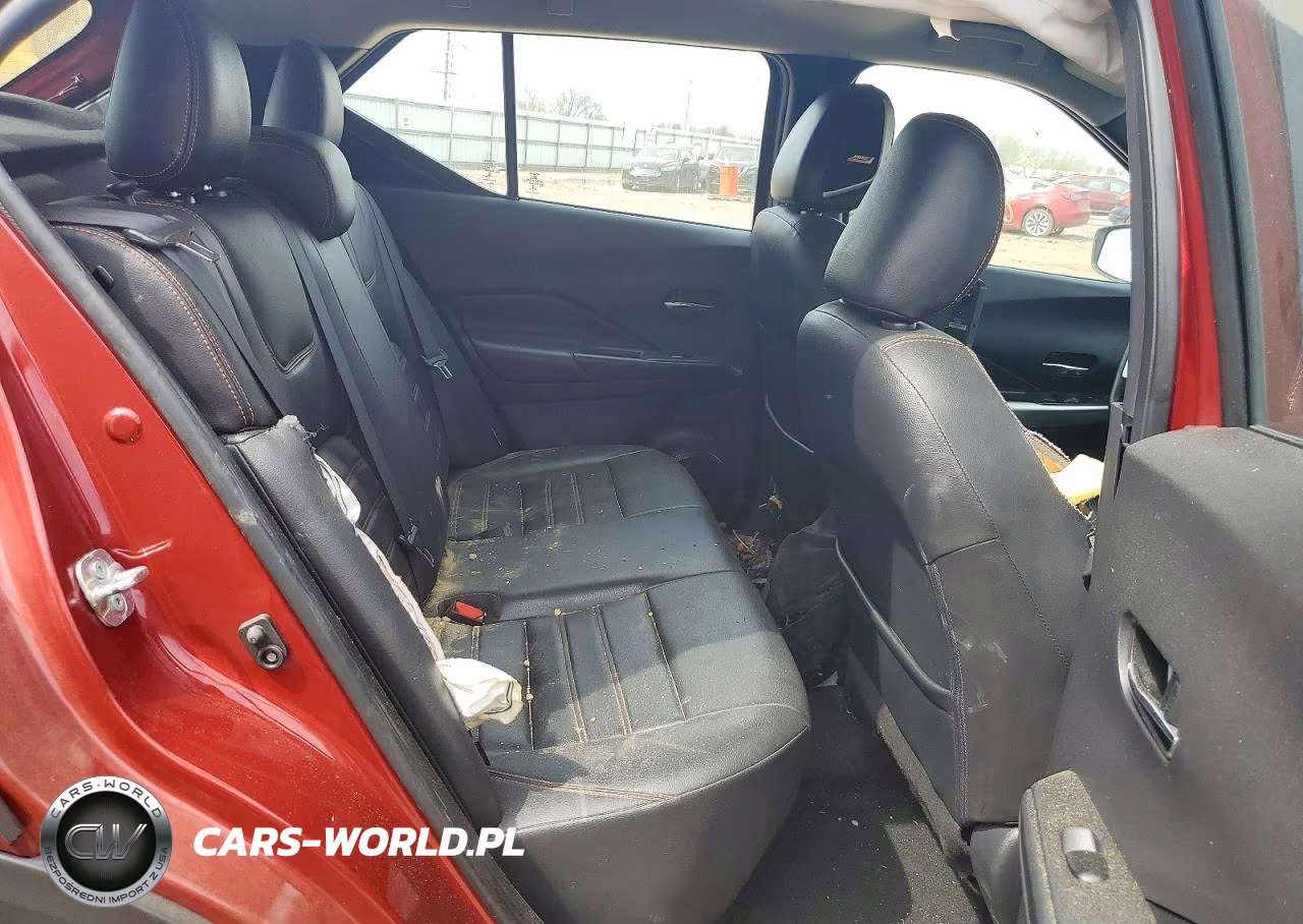 2020 Nissan Kicks Sr VIN:3N1CP5DV7LL554495 - 10