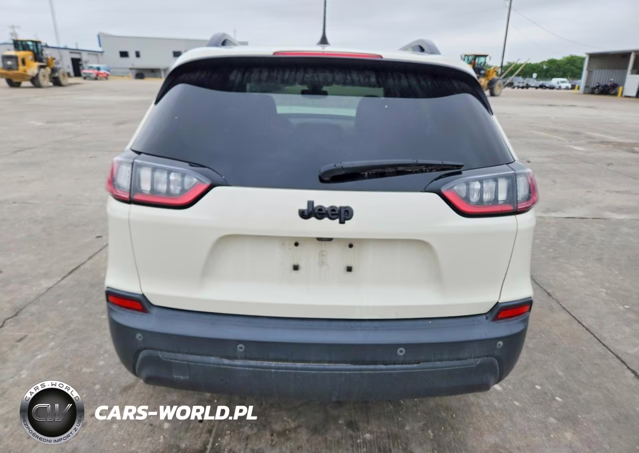 2019 Jeep Cherokee Latitude Plus VIN:1C4PJLLB9KD403996 - 6