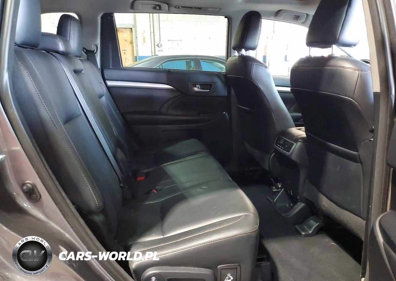 2018 Toyota Highlander Xle VIN:5TDJZRFH9JS905914 - 11