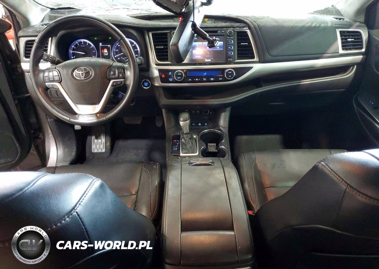 2018 Toyota Highlander Xle VIN:5TDJZRFH9JS905914 - 8