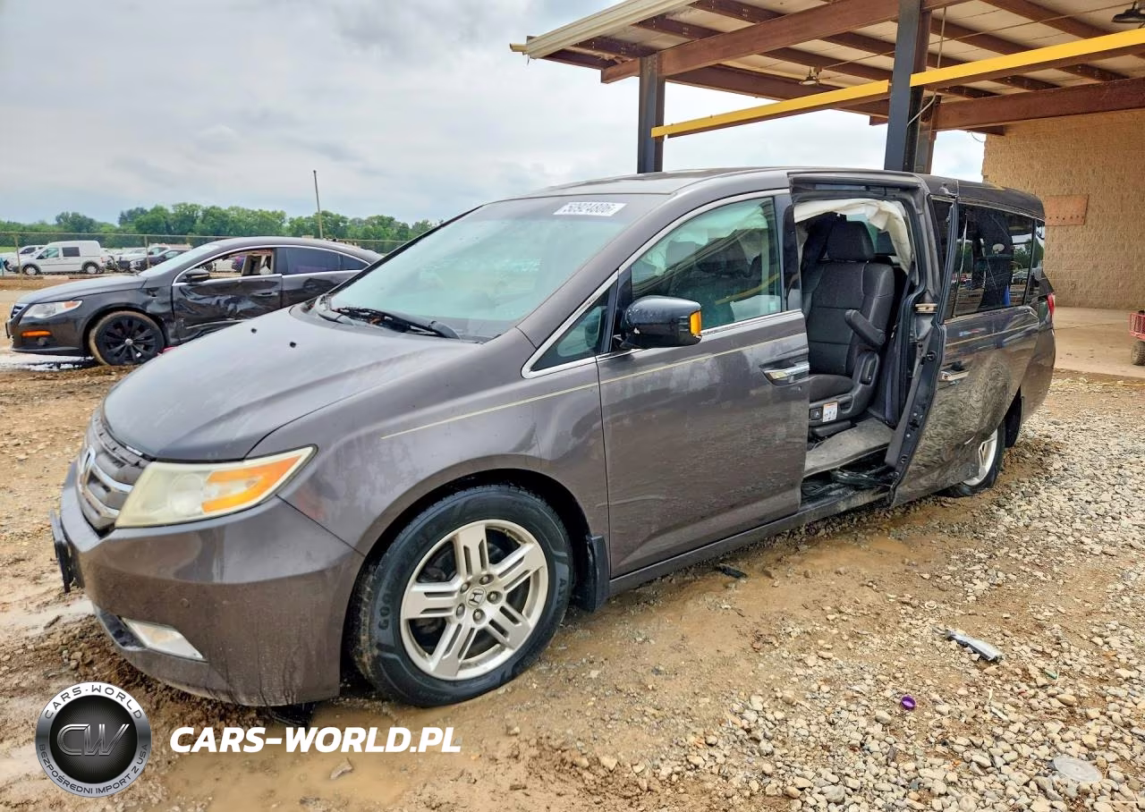 2013 Honda Odyssey Touring – zdjęcie 1 z 14