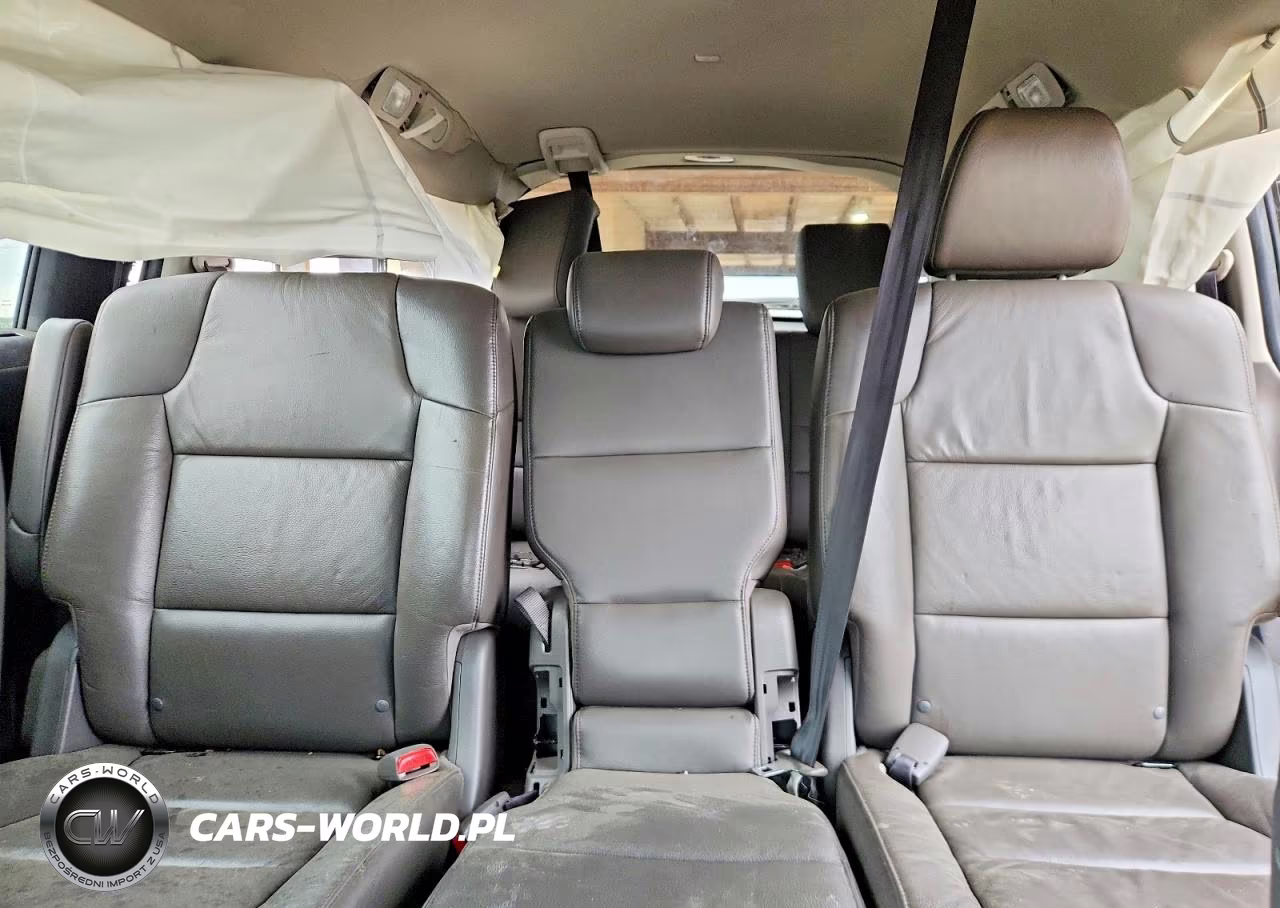 2013 Honda Odyssey Touring VIN:5FNRL5H96DB042582 - 10