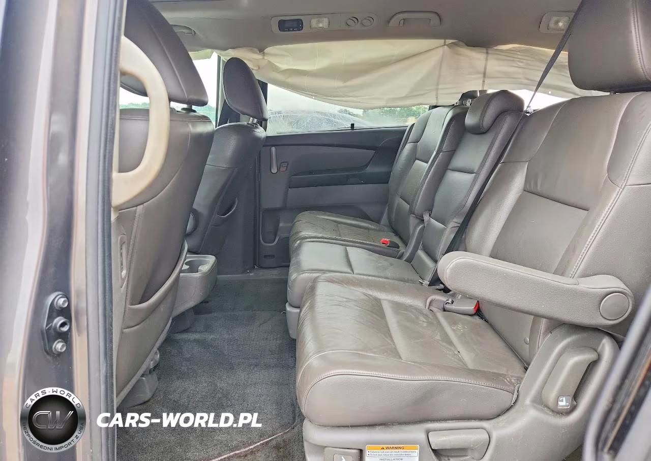 2013 Honda Odyssey Touring VIN:5FNRL5H96DB042582 - 11