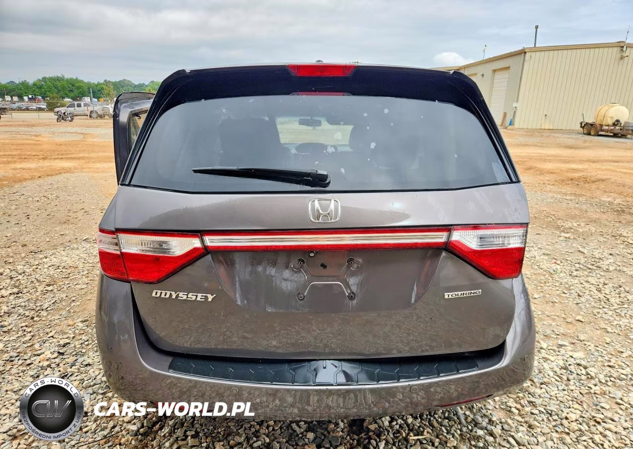 2013 Honda Odyssey Touring VIN:5FNRL5H96DB042582 - 6