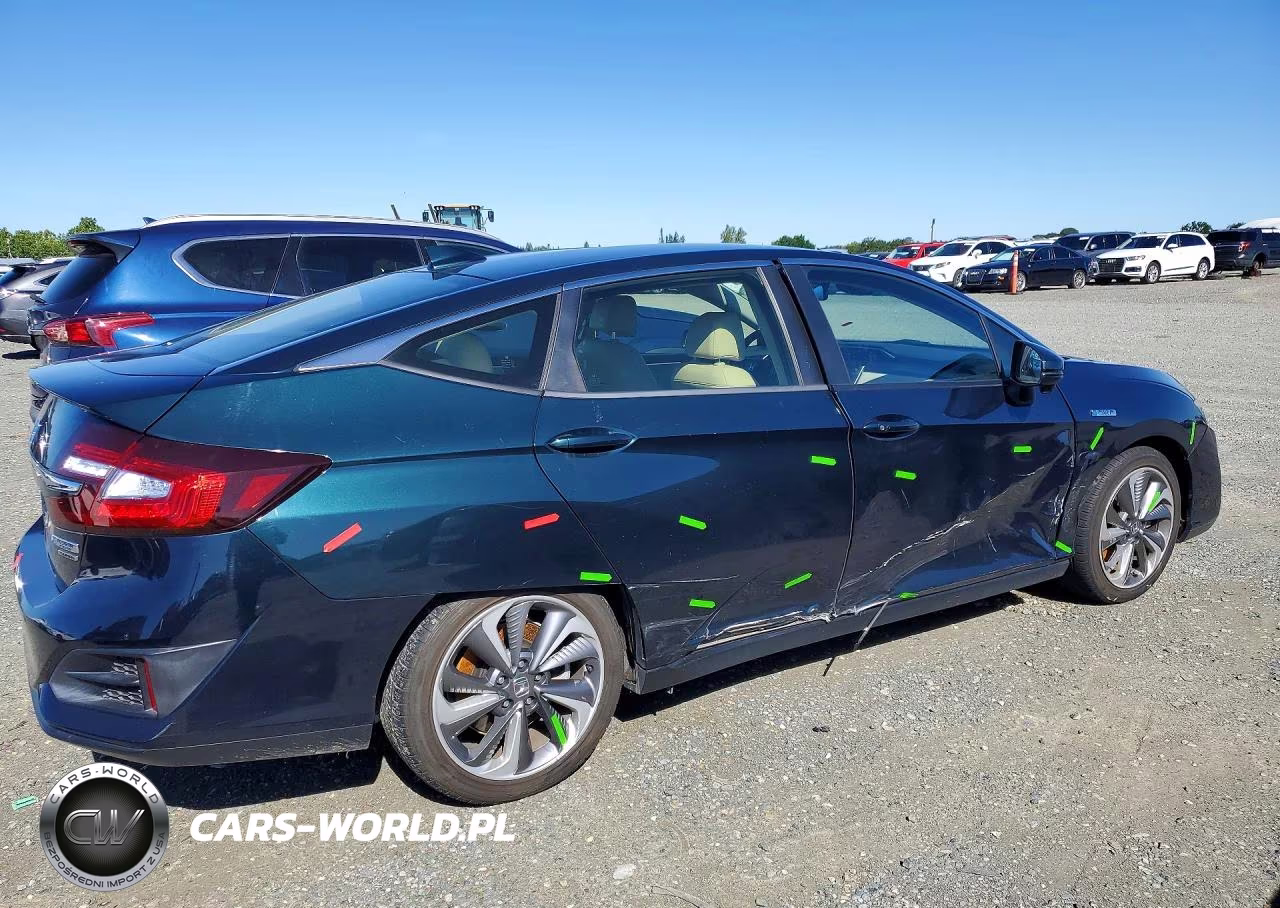 2018 Honda Clarity Touring VIN:JHMZC5F34JC021039 - 3