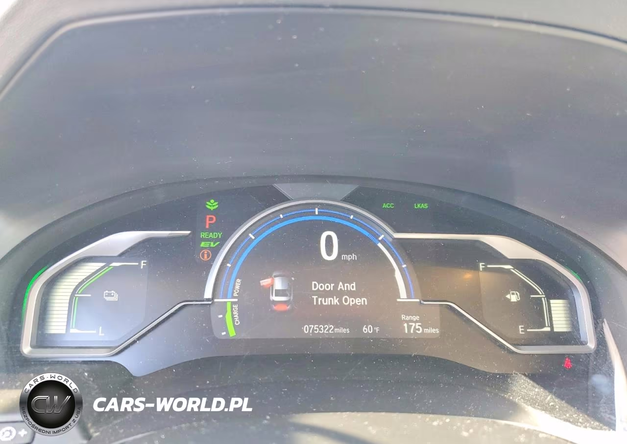 2018 Honda Clarity Touring VIN:JHMZC5F34JC021039 - 9