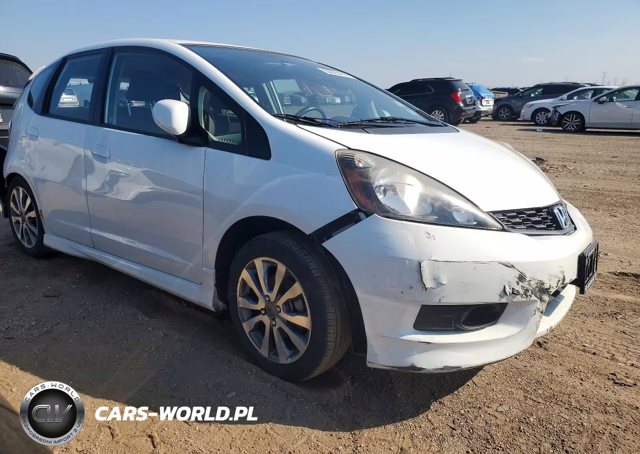 2012 Honda Fit Sport VIN:JHMGE8H56CC000603 - 4