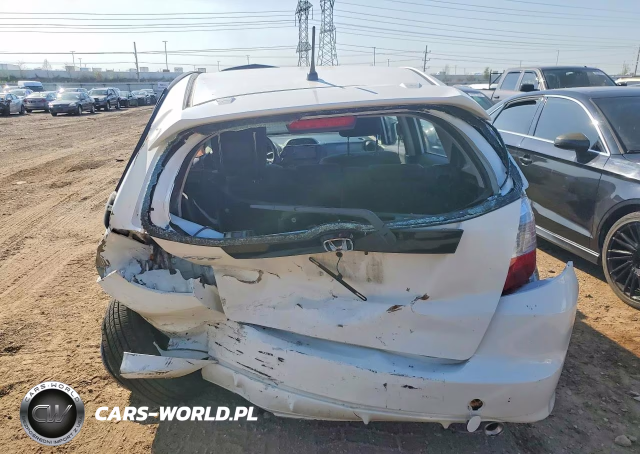 2012 Honda Fit Sport VIN:JHMGE8H56CC000603 - 6