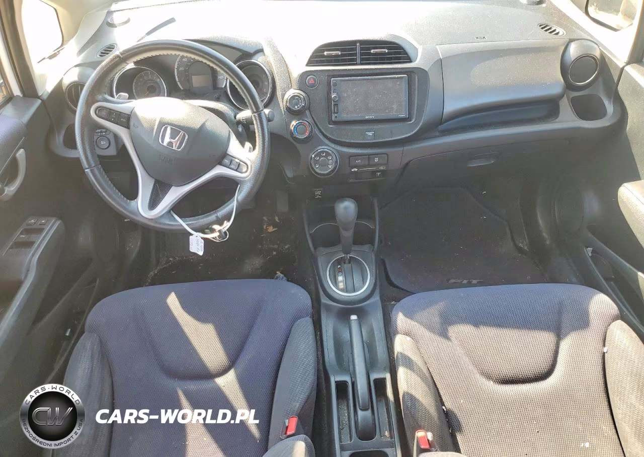 2012 Honda Fit Sport VIN:JHMGE8H56CC000603 - 8