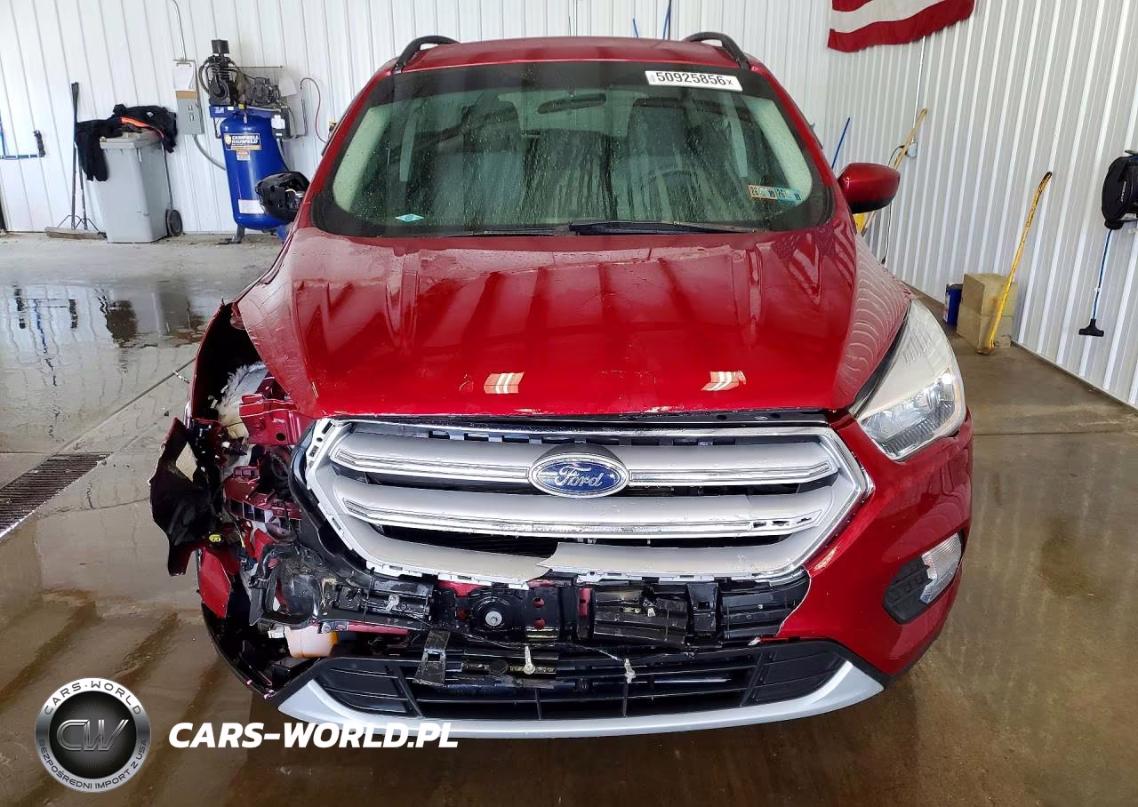 2018 Ford Escape Se VIN:1FMCU0GDXJUA02130 - 5