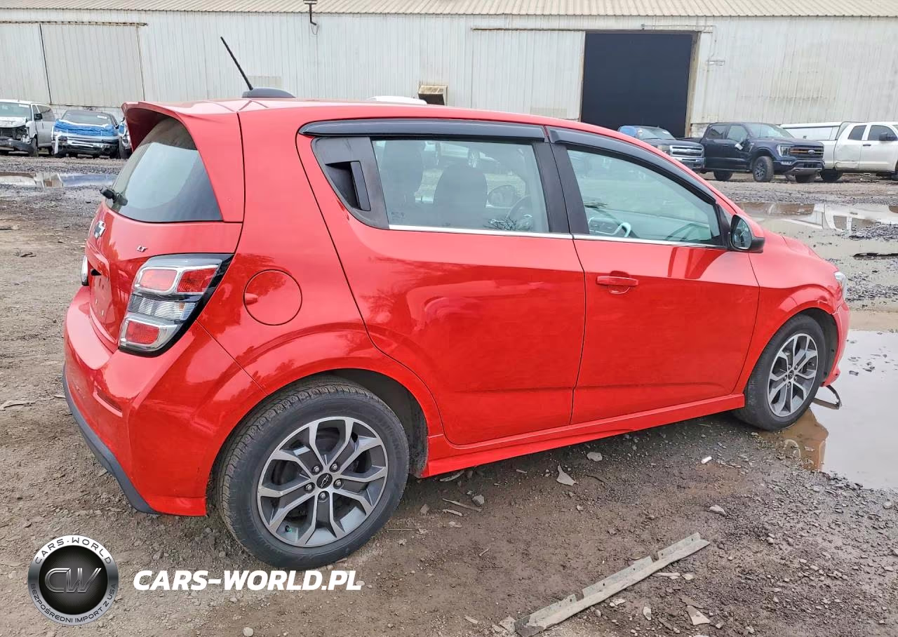 2018 Chevrolet Sonic Lt VIN:1G1JD6SG2J4104661 - 3